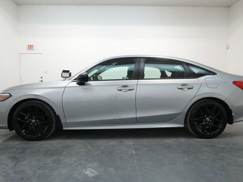 Used 2022 Honda Civic Sport image 4