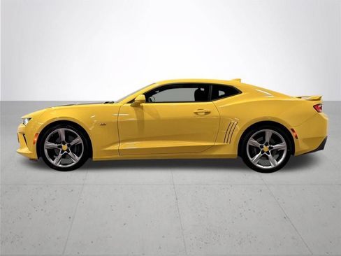 Used 2017 Chevrolet Camaro SS RWD image 15