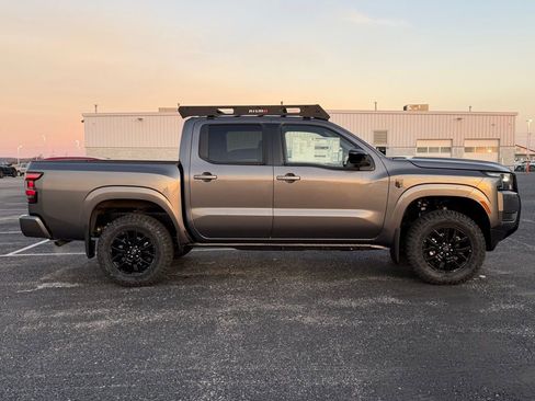 New 2026 Nissan Frontier SV w/ Tow Package AWD/4WD image 3
