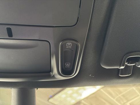 New 2026 Chrysler Pacifica Limited image 51