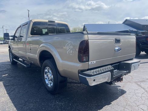 Used 2014 Ford F250 Lariat w/ Chrome Package AWD/4WD image 4