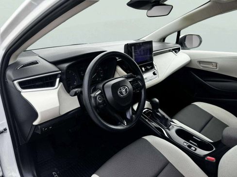 Used 2023 Toyota Corolla LE FWD image 21