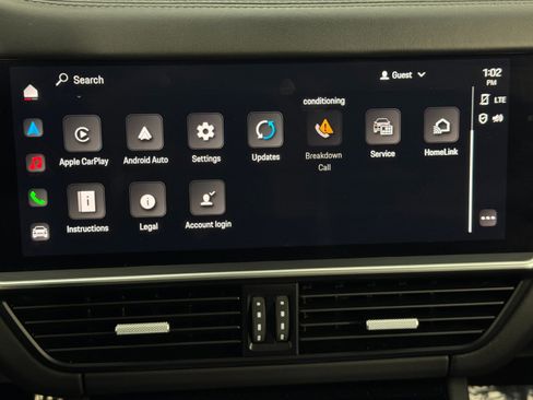 Used 2023 Porsche Cayenne S Platinum image 31