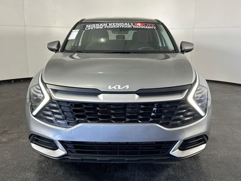 Used 2024 Kia Sportage LX image 4