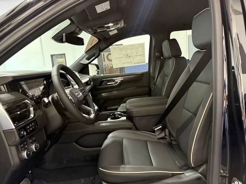 New 2026 GMC Yukon Elevation w/ LPO, Floor Liner Package AWD/4WD image 4