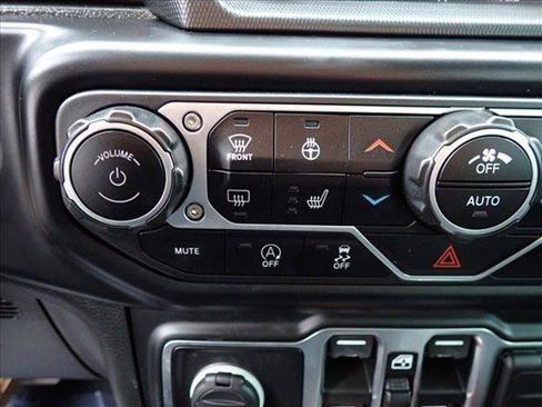 Used 2021 Jeep Gladiator Sport AWD/4WD image 18