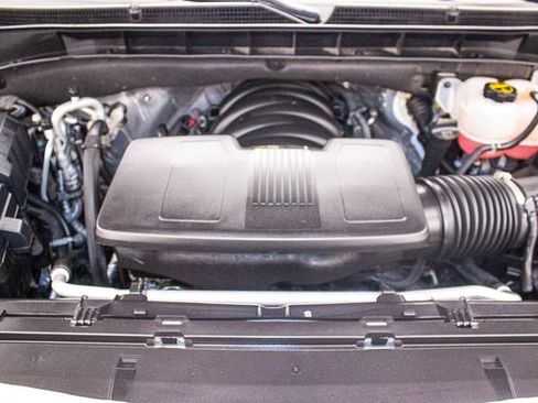 Used 2025 GMC Yukon XL Denali image 3