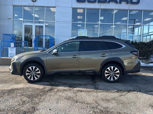 Used 2023 Subaru Outback Touring image 8