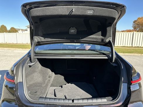 Used 2025 BMW 740i xDrive w/ Executive Package image 28