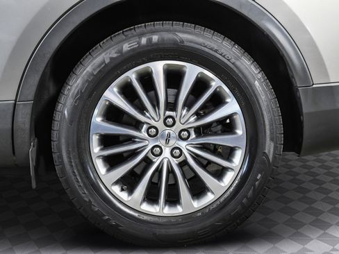 Used 2017 Lincoln MKX Select w/ Select Plus Package image 33