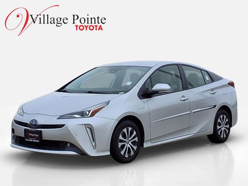 Used 2020 Toyota Prius XLE w/ Protection Package #3 image 1