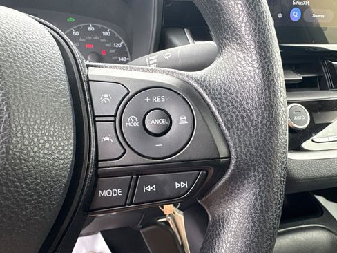 Certified 2025 Toyota Corolla LE image 22