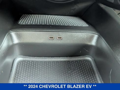 Used 2024 Chevrolet Blazer EV LT AWD/4WD image 25