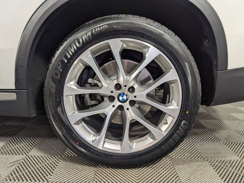 Used 2022 BMW X5 xDrive40i w/ Climate Comfort Package image 27
