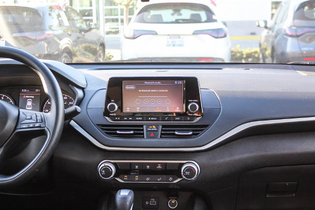 Used 2023 Nissan Altima 2.5 S FWD image 17