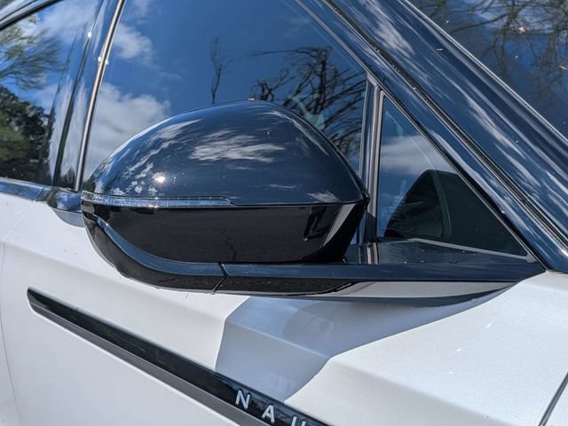 New 2026 Lincoln Nautilus Reserve w/ Jet Appearance Package AWD/4WD image 12
