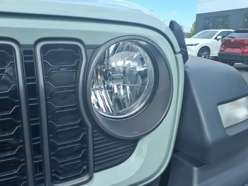 Used 2024 Jeep Wrangler Sport AWD/4WD image 10
