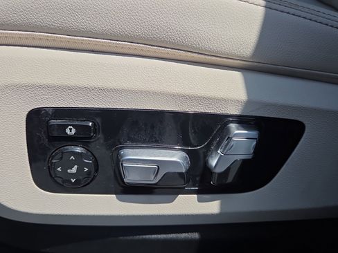 Used 2020 BMW X5 sDrive40i w/ Premium Package RWD image 10