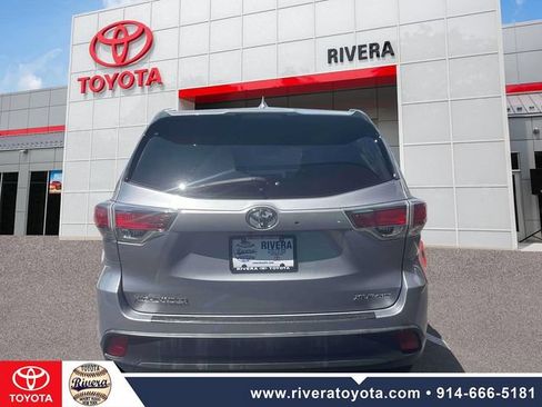 Used 2015 Toyota Highlander XLE AWD/4WD image 8