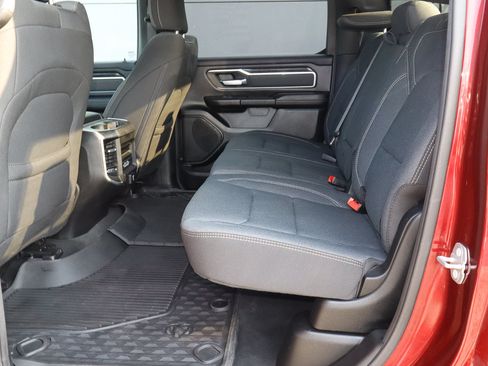 Used 2022 RAM 1500 Big Horn AWD/4WD image 8