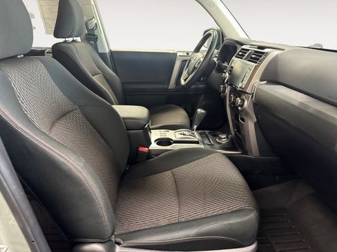 Used 2022 Toyota 4Runner Trail Special Edition AWD/4WD image 4
