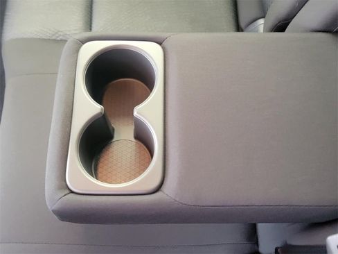 Certified 2024 Nissan Rogue SV image 30