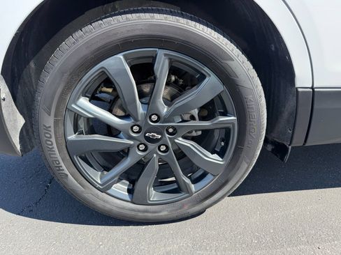 Used 2023 Chevrolet Equinox RS w/ RS Leather Package image 29