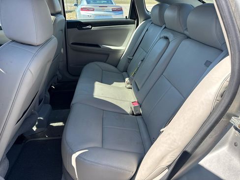 Used 2006 Chevrolet Impala LTZ image 11