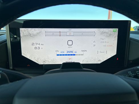 Used 2025 GMC Hummer EV 2X w/ LPO, Sport Package image 19