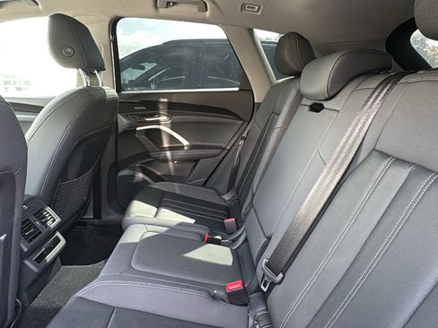 Used 2025 Audi Q5 Premium Plus w/ Premium Plus AWD/4WD image 19