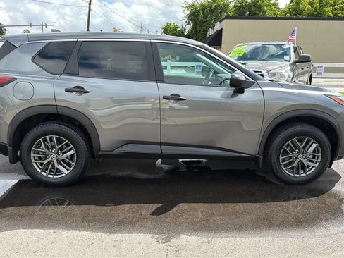 Used 2021 Nissan Rogue S FWD image 6