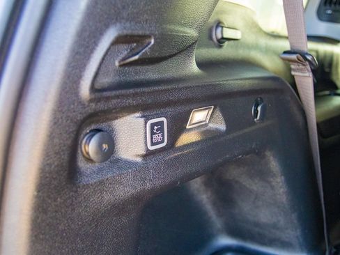 Used 2021 Jeep Grand Cherokee L Limited AWD/4WD image 15