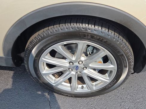 Used 2017 Ford Explorer Limited FWD image 24