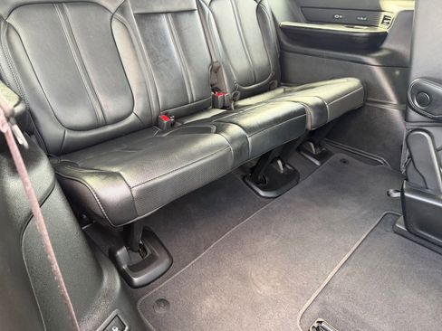 Used 2024 Jeep Wagoneer Series II AWD/4WD image 17
