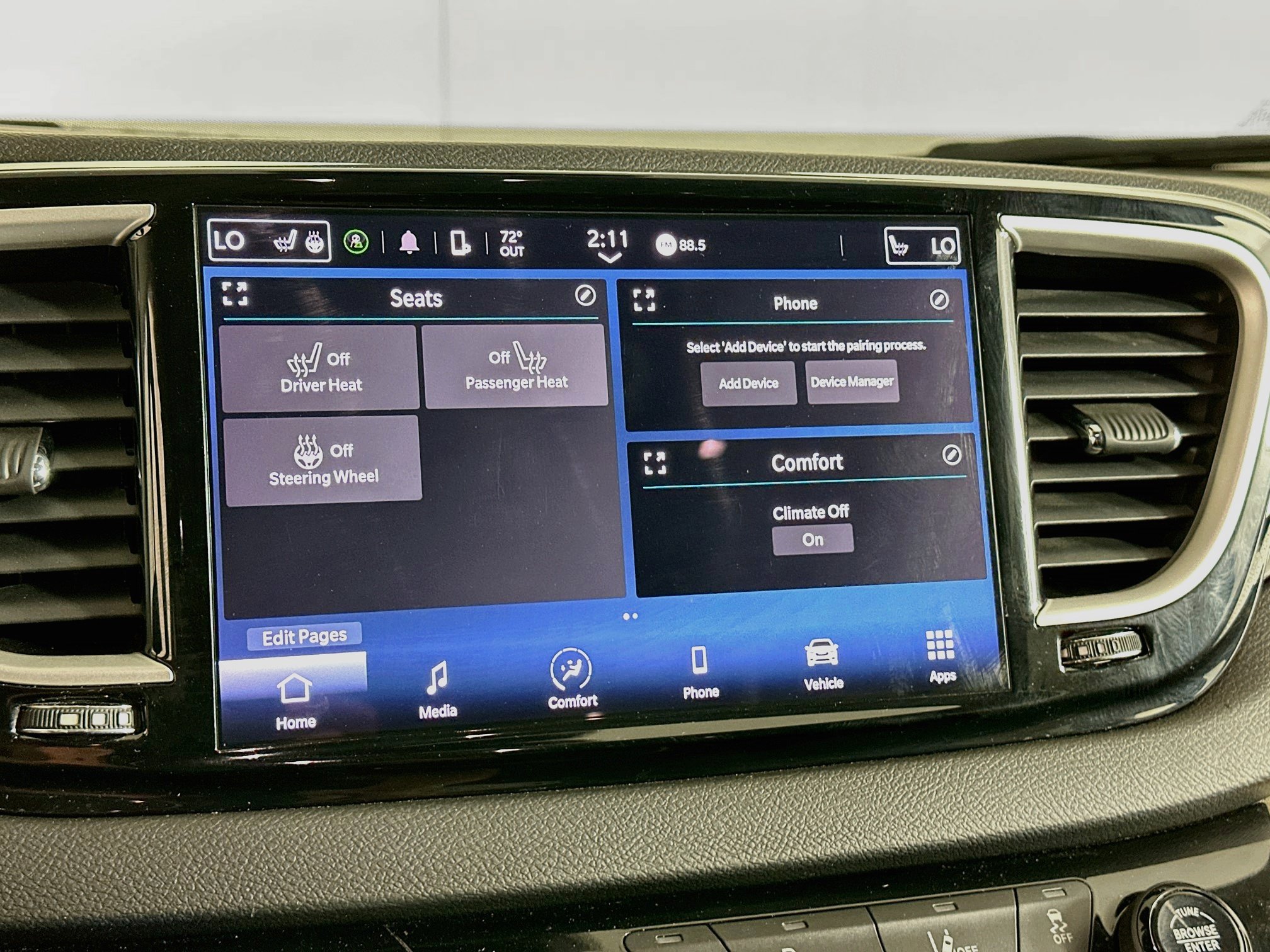 Used 2023 Chrysler Pacifica Touring-L FWD image 21
