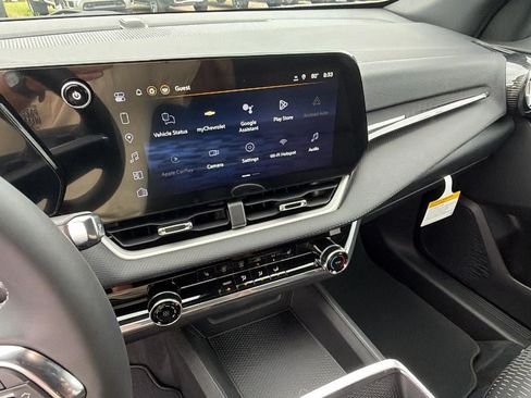 New 2026 Chevrolet Equinox LT w/ Safety and Technology Package FWD image 25