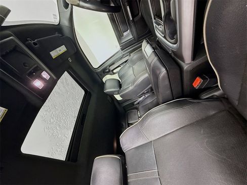 Used 2018 RAM 3500 Laramie Longhorn image 31