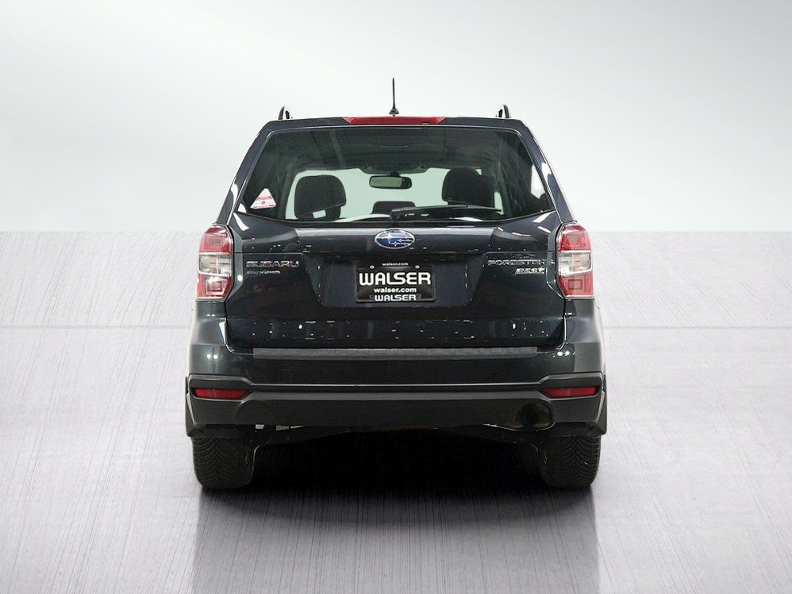 Used 2015 Subaru Forester 2.5i Premium w/ All-Weather Package AWD/4WD image 4