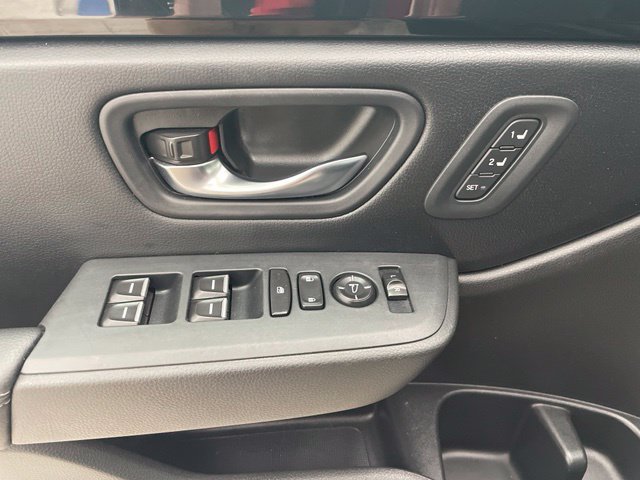 Used 2023 Honda Pilot EX-L image 12