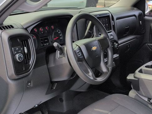 Used 2020 Chevrolet Silverado 1500 Custom w/ Custom Value Package RWD image 11