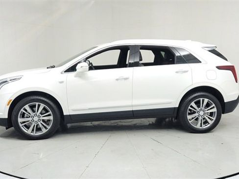 Certified 2025 Cadillac XT5 Premium Luxury w/ LPO, Floor Liner Package image 2