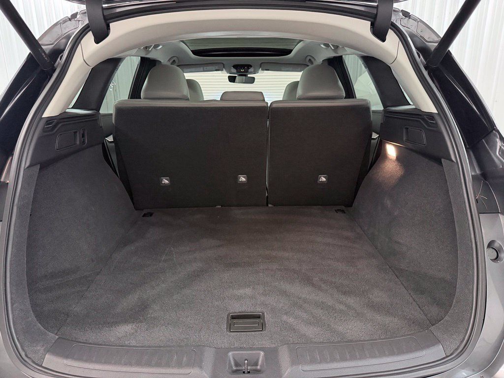Certified 2023 INFINITI QX50 Luxe FWD image 33
