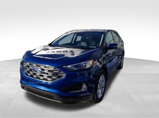 Used 2024 Ford Edge Titanium video 2