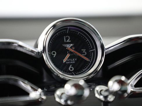 New 2025 Bentley Bentayga Extended Wheelbase image 20