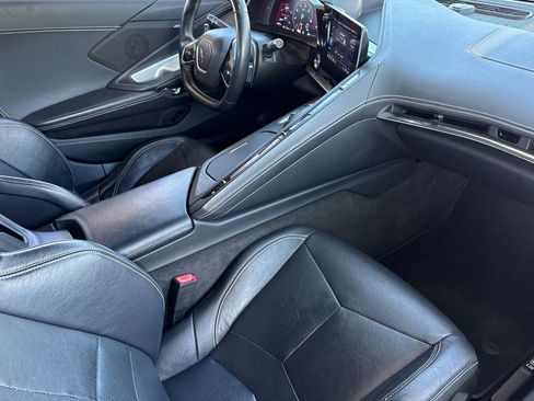 Used 2020 Chevrolet Corvette Stingray Coupe w/ 1LT image 21