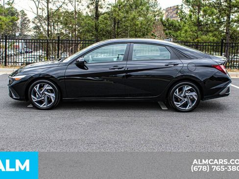 Used 2025 Hyundai Elantra Sport image 7