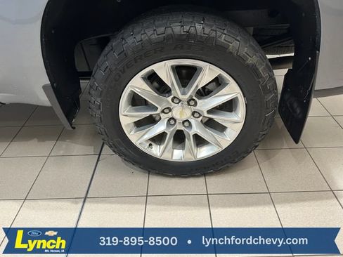 Used 2019 Chevrolet Silverado 1500 LTZ w/ LTZ Premium Package AWD/4WD image 30