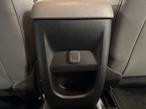 Used 2022 Chevrolet Colorado W/T w/ WT Convenience Package AWD/4WD image 37