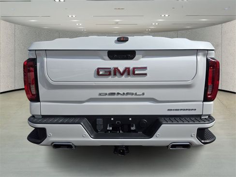 Used 2020 GMC Sierra 1500 Denali w/ Denali Premium Package image 4