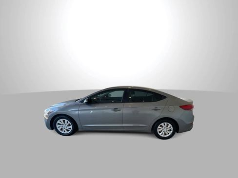 Used 2018 Hyundai Elantra SE image 5